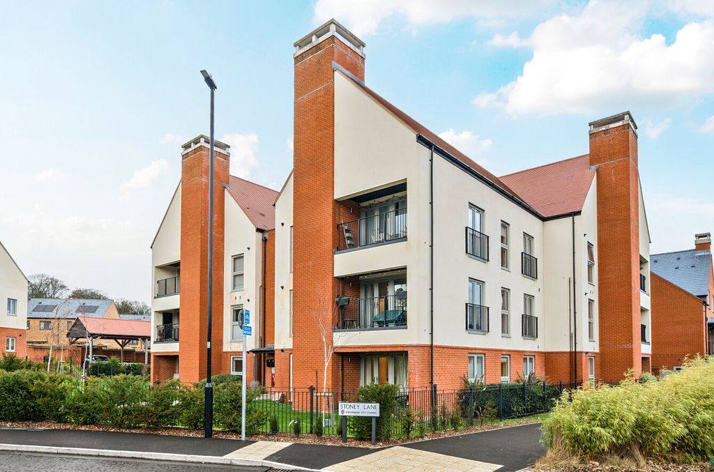 Property photo 1 of 12 1389036-2-694959F...