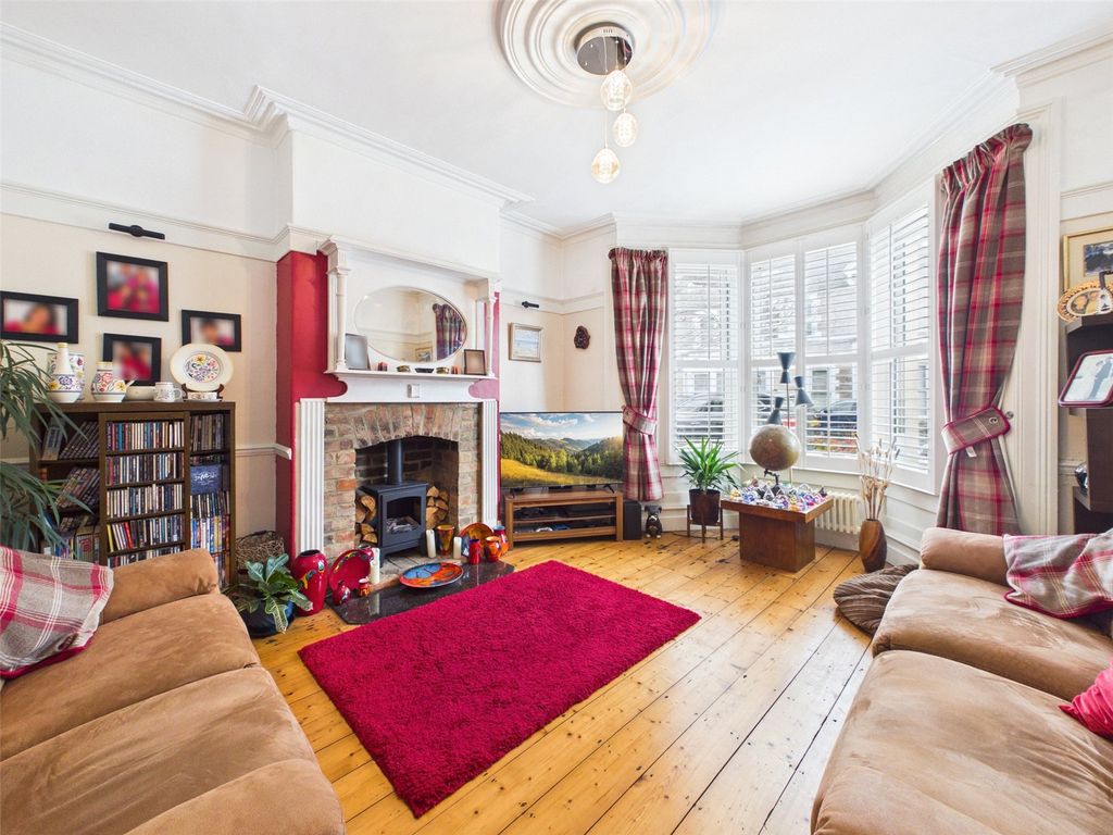 Property photo 3 of 21 Picture No. 04