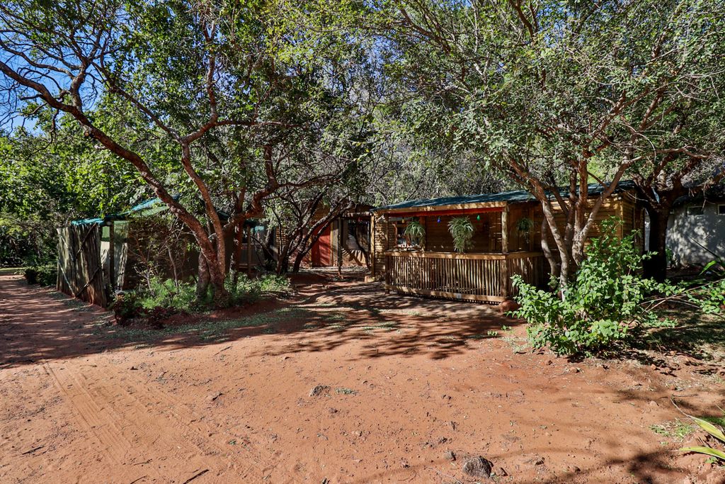 Property photo 3 of 87