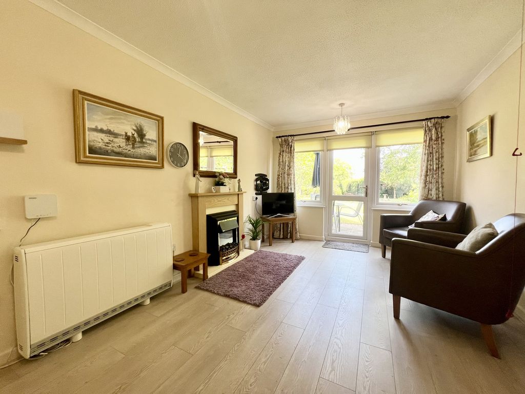 Property photo 2 of 14