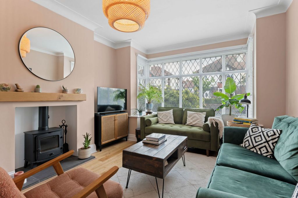 Property photo 1 of 24