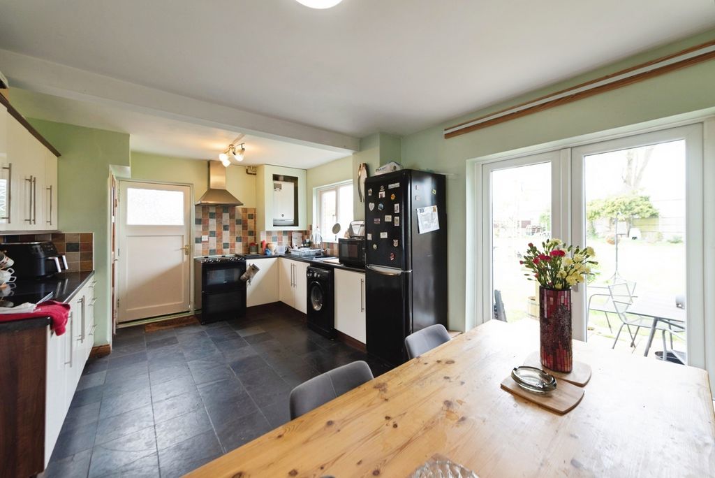 Property photo 2 of 16 Pbox-Img.Jpg