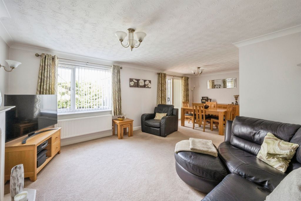 Property photo 2 of 24