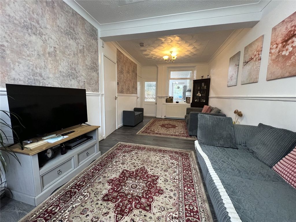 Property photo 3 of 12 Picture No. 13