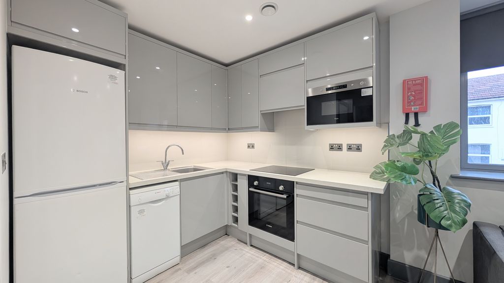 Property photo 2 of 4 Image