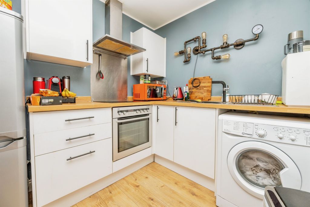 Property photo 2 of 13