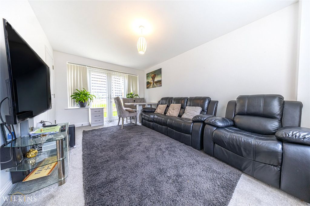 Property photo 2 of 35 Picture No. 02