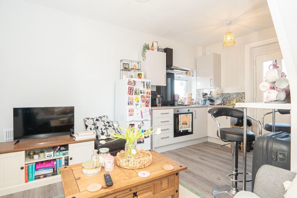 Property photo 2 of 13 Kitchen/Living Room