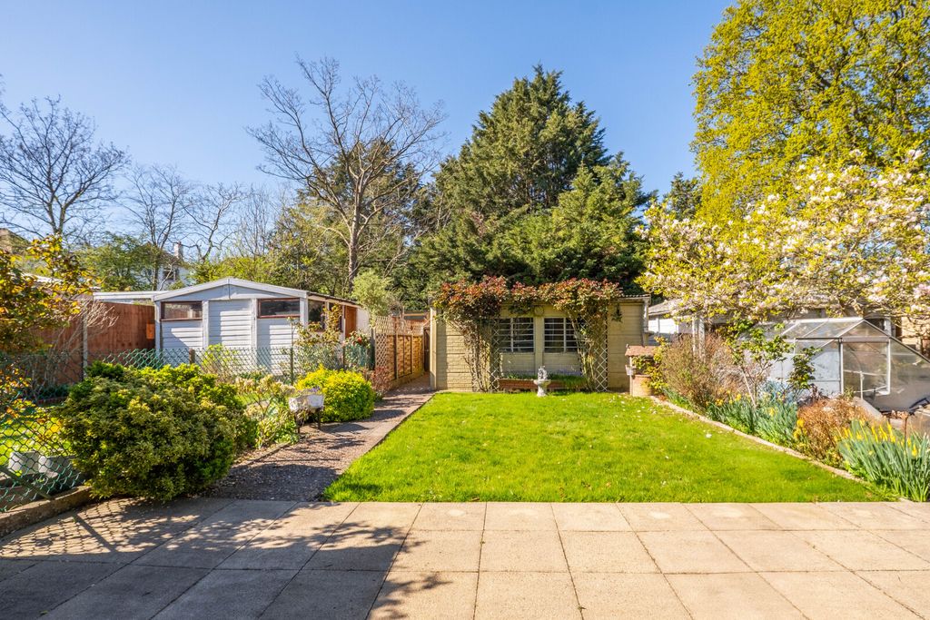 Property photo 3 of 18 Picture No. 33