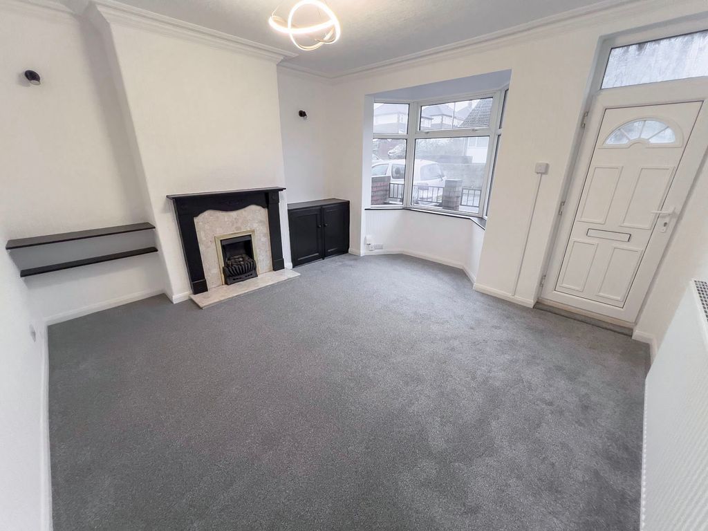 Property photo 2 of 10 Reception 1