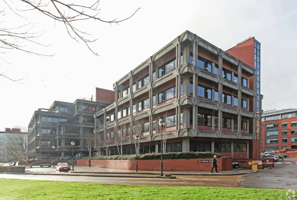 Property photo 1 of 3 Buildingphoto.Jpg