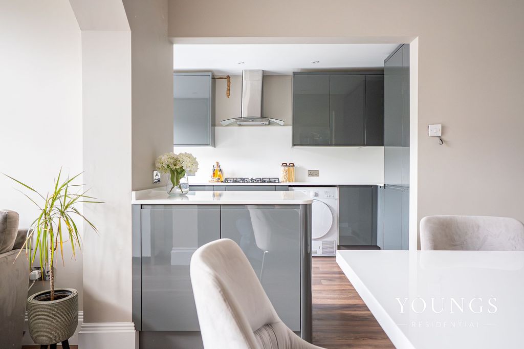 Property photo 3 of 29