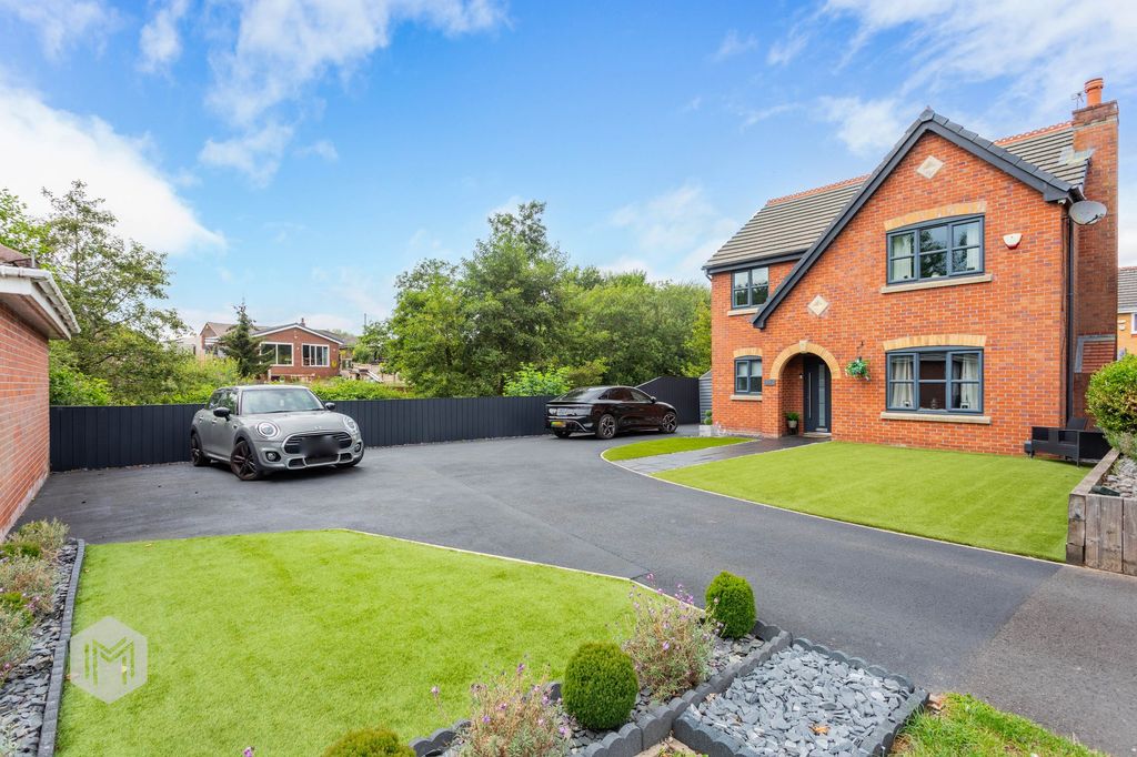 Property photo 1 of 39