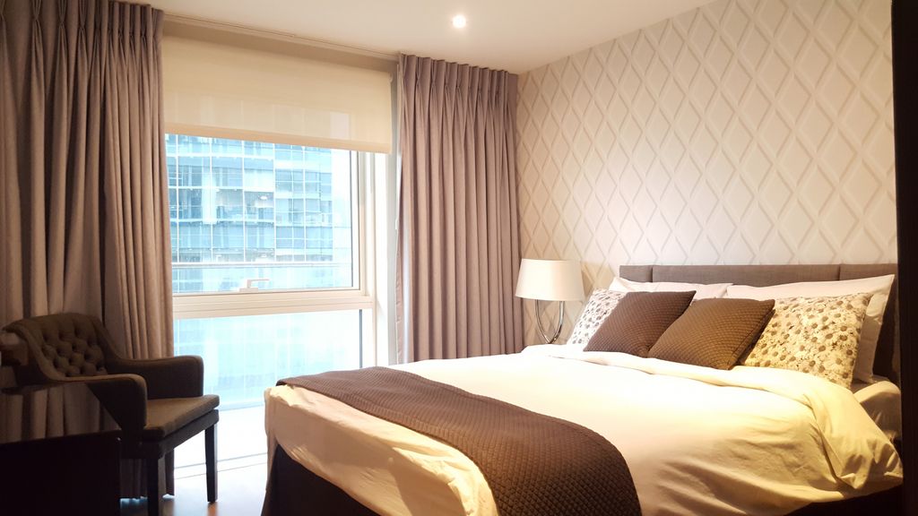 Property photo 1 of 7 2 Bedroom Flat For Sale Aldgate E1
