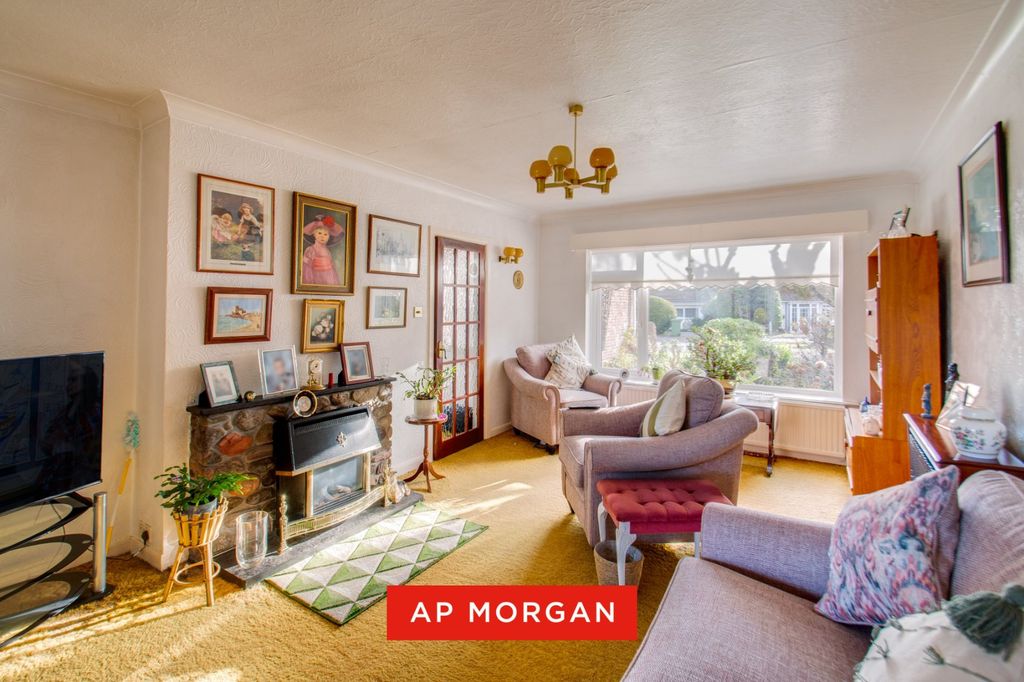 Property photo 3 of 21 Picture No. 17