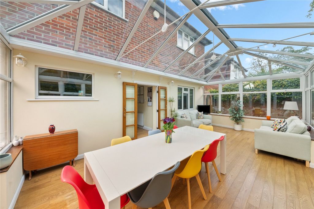 Property photo 3 of 14 Conservatory