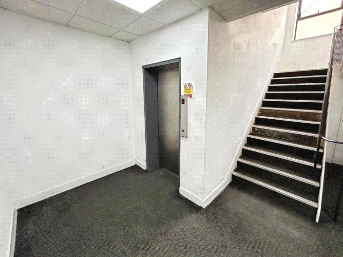 Property photo 3 of 5 Picture No. 20