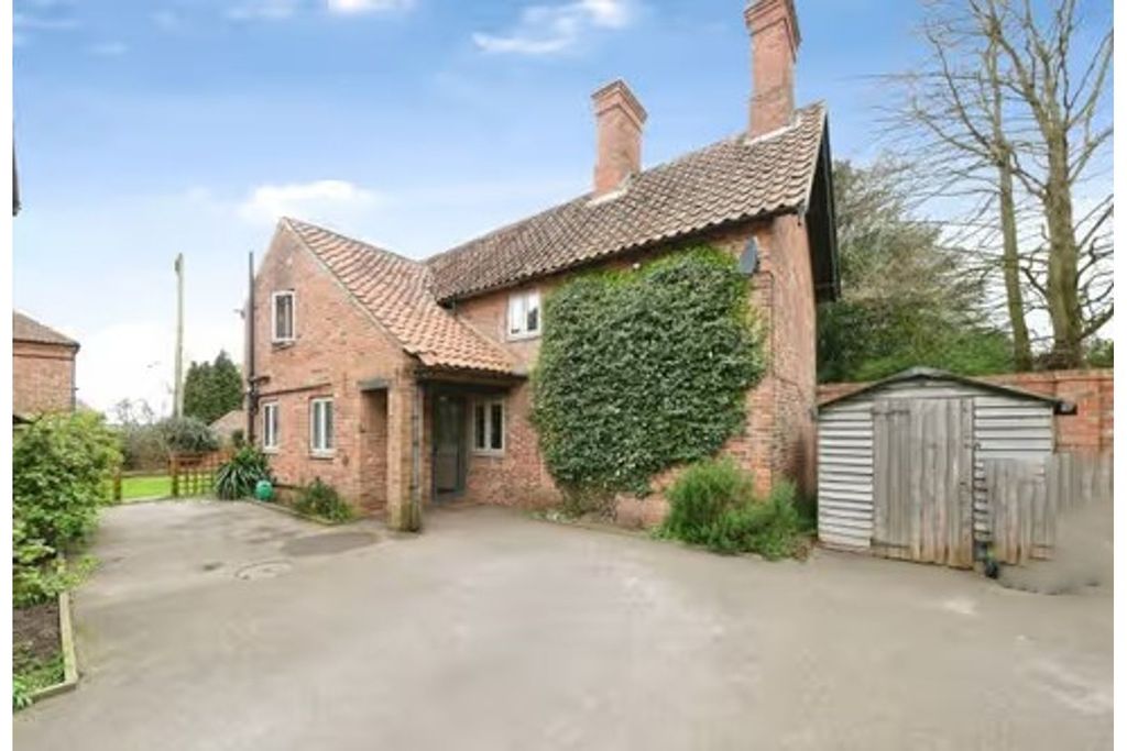 Property photo 1 of 20