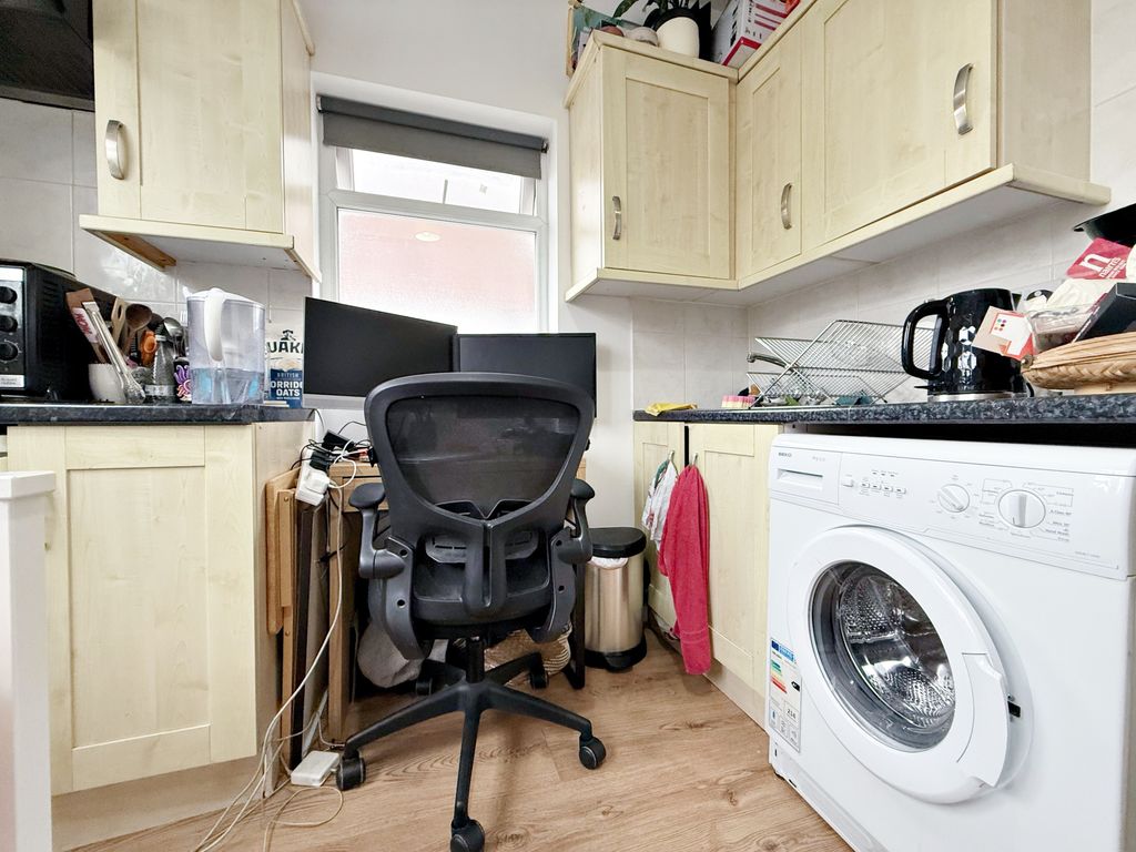 Property photo 3 of 5