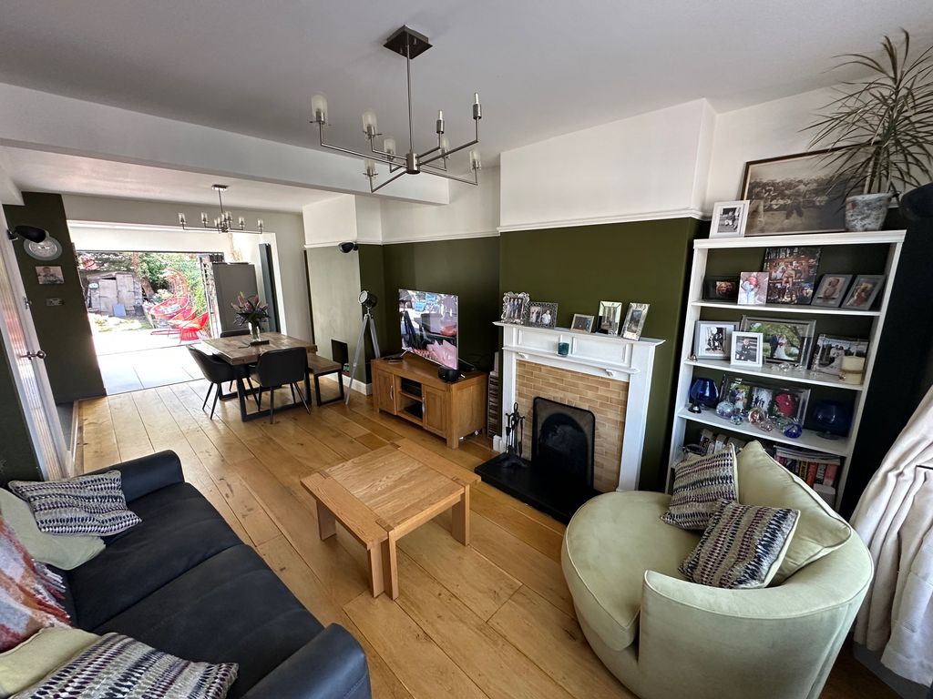 Property photo 3 of 16