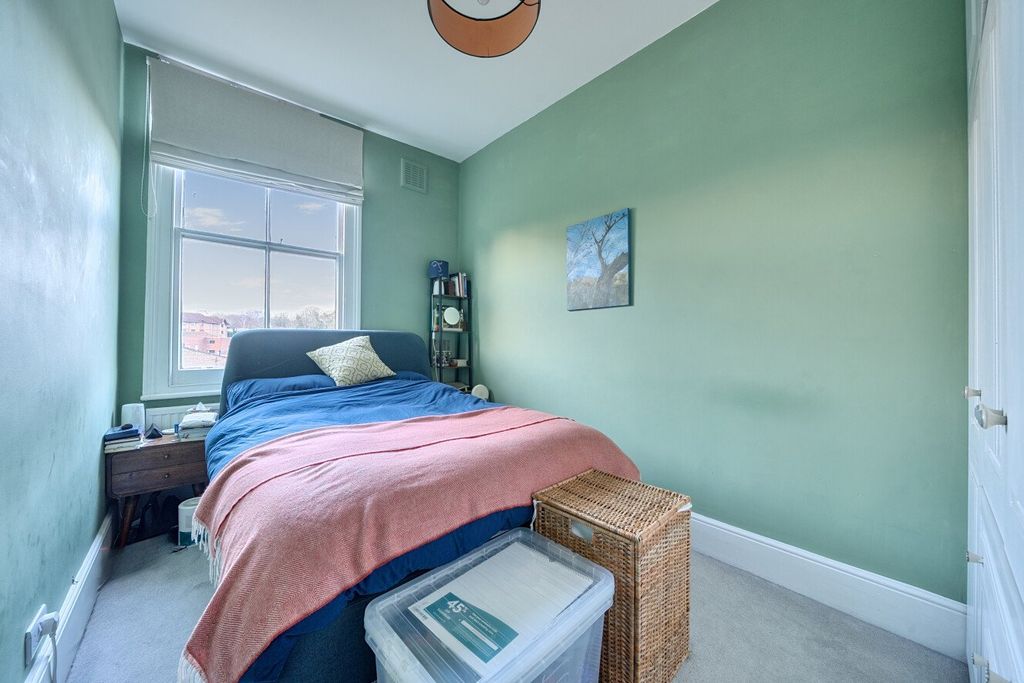 Property photo 3 of 11 Picture No. 23