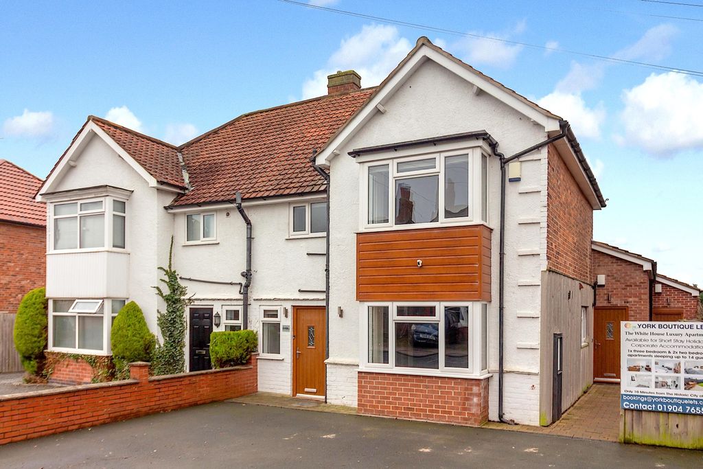 Property photo 2 of 14 548 - Front