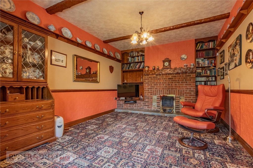 Property photo 3 of 22 Living Room