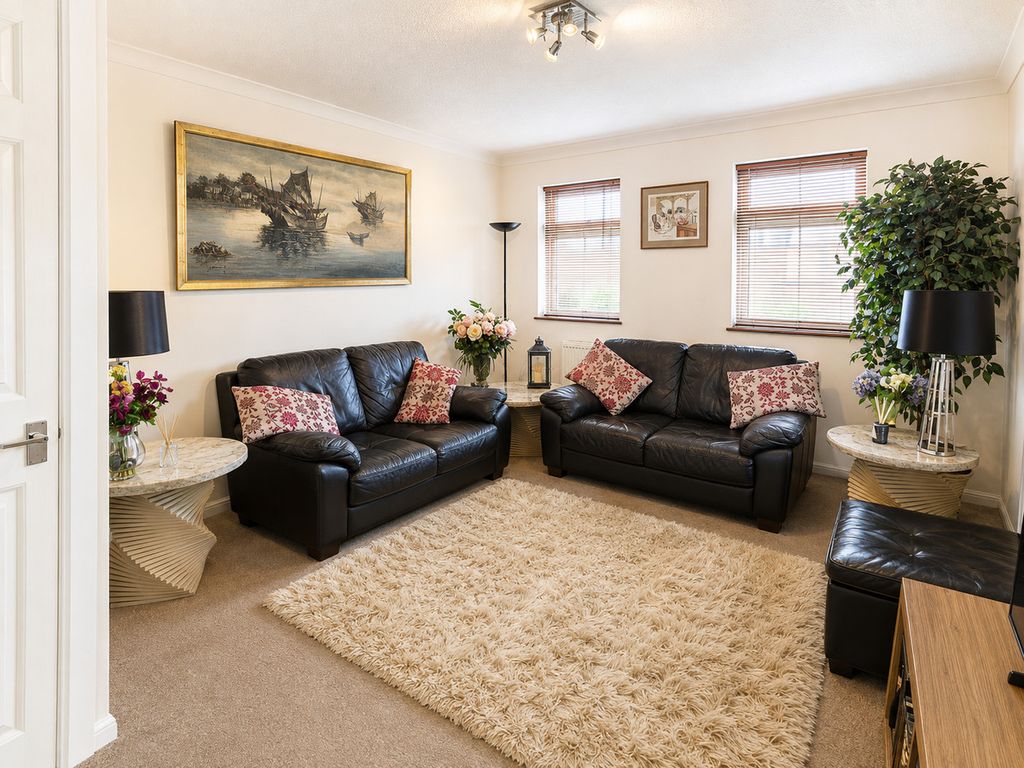 Property photo 2 of 8
