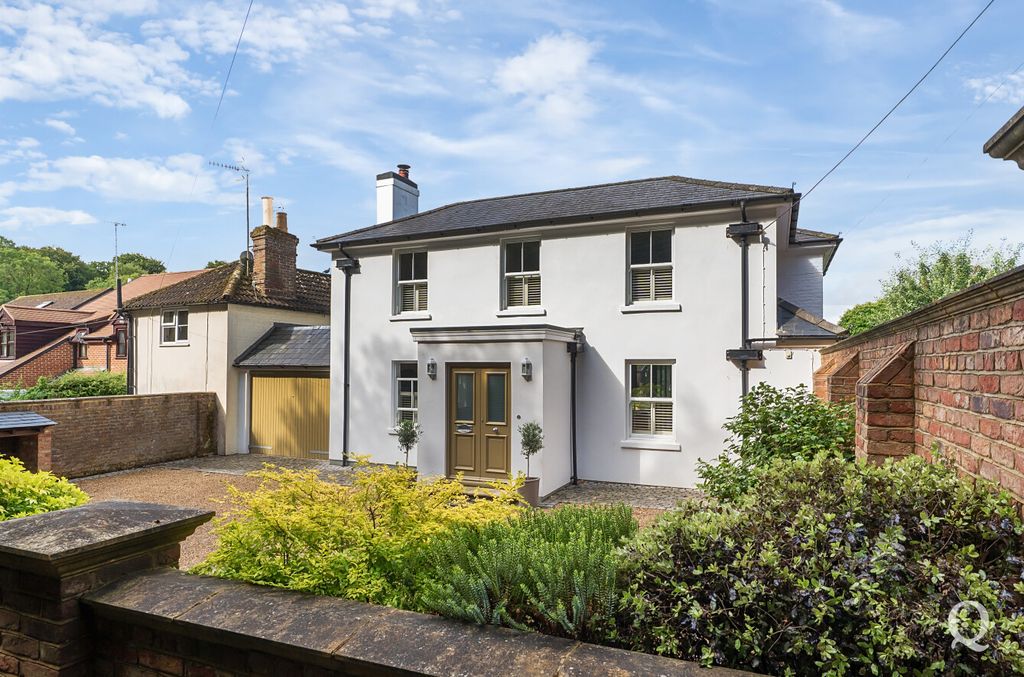 Property photo 1 of 29 1Ad9E6A9-0Cf8-42B...