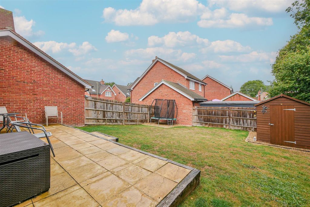 Property photo 2 of 15 Rear Garden