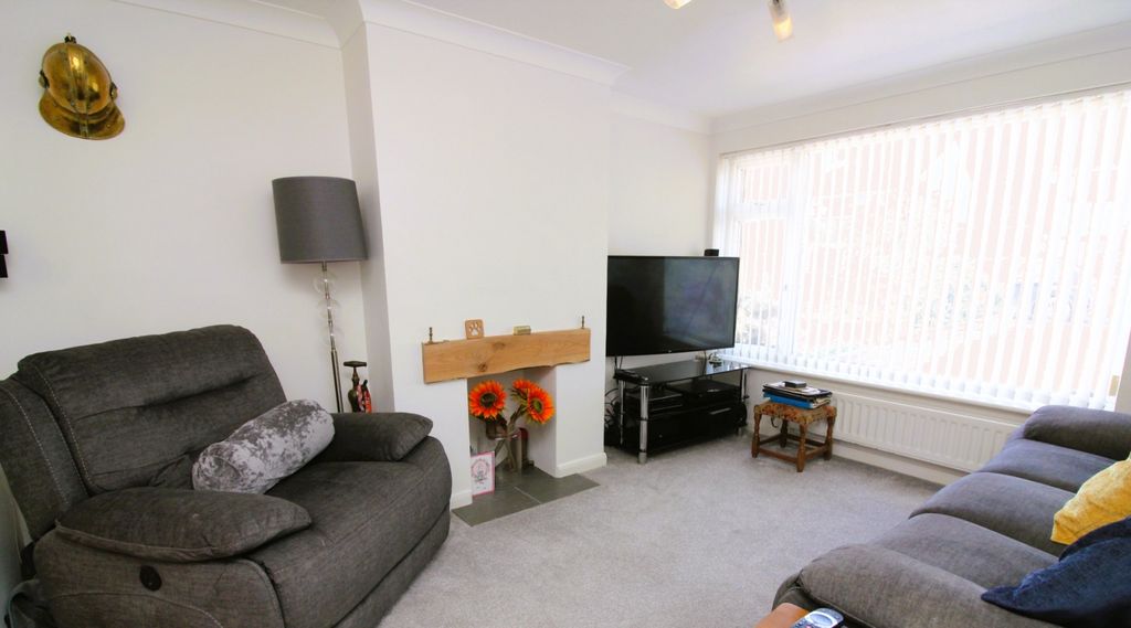 Property photo 3 of 26 Img_9886