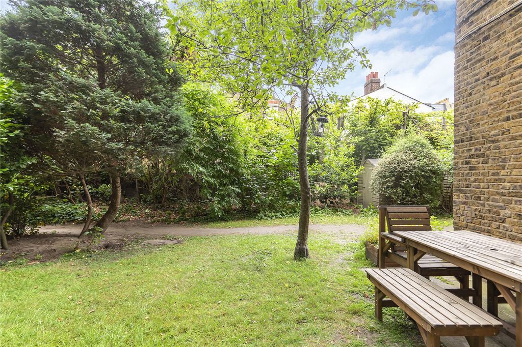 Property photo 2 of 17 Picture No. 09