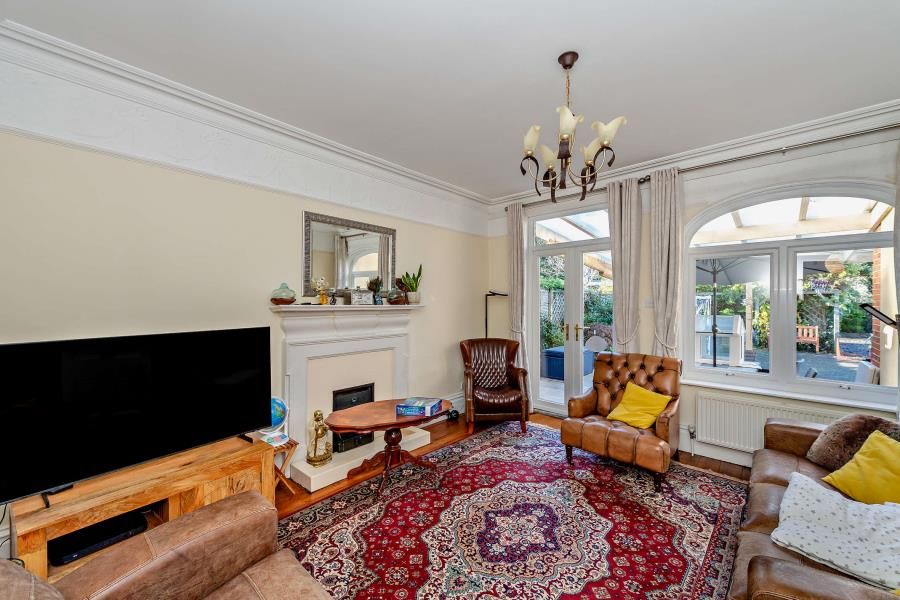 Property photo 2 of 12
