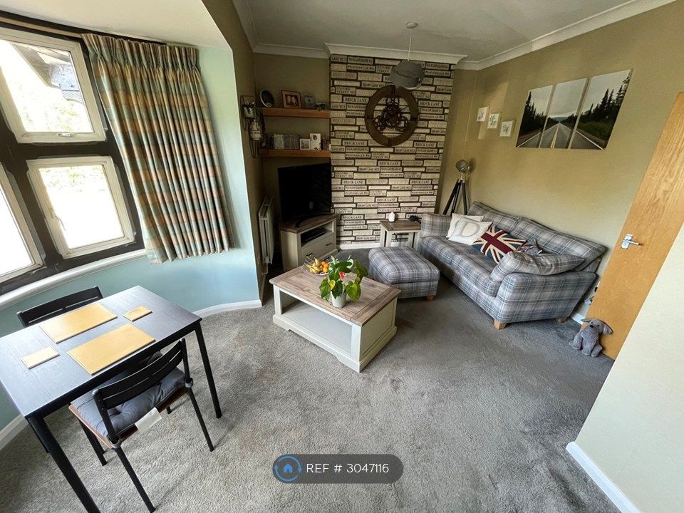 Property photo 3 of 12 Living/Dining