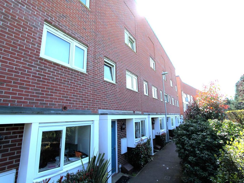 Property photo 1 of 8 65Aa Exterior