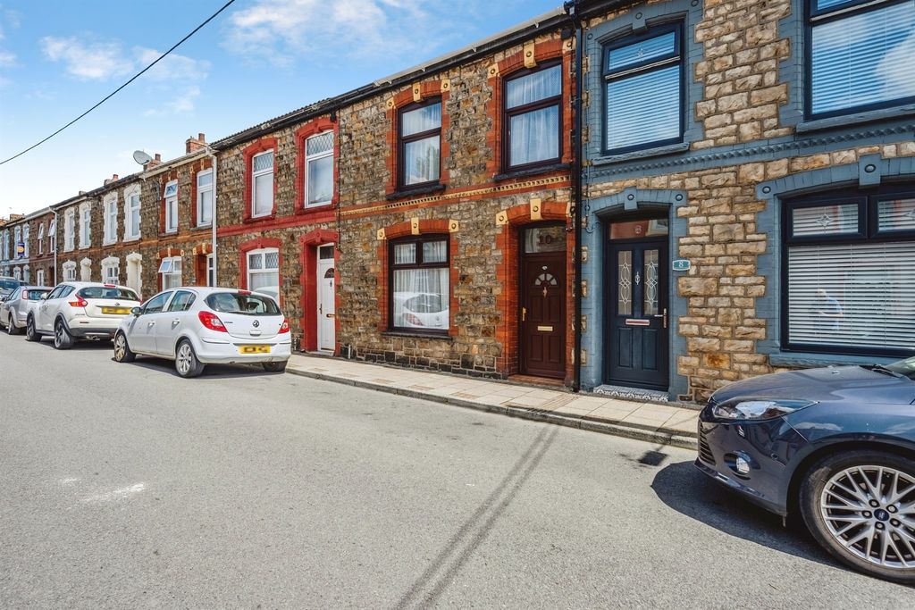 Property photo 1 of 31
