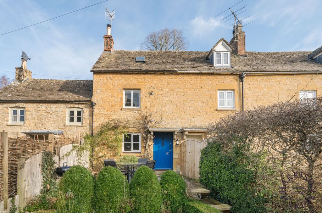 Property photo 1 of 12