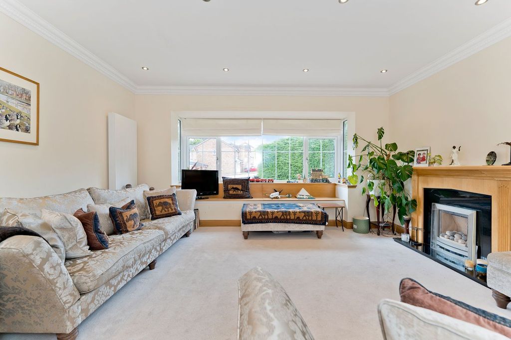 Property photo 3 of 30