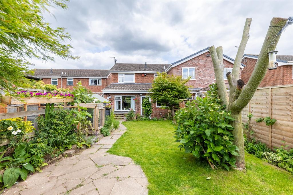 Property photo 3 of 17 7Beechtreeclose-18.Jpg
