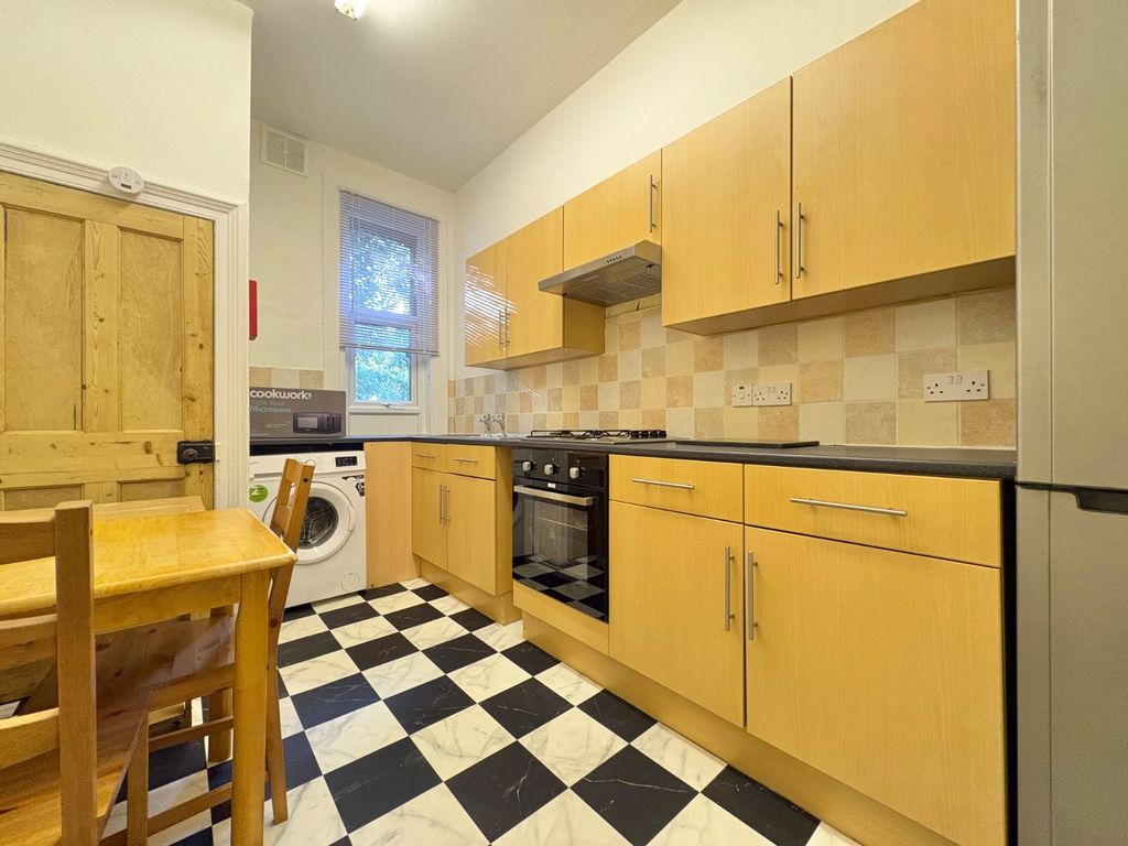 Property photo 3 of 13 Picture No. 14
