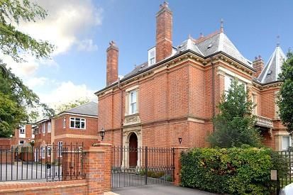 Property photo 1 of 7 Gated Entrance