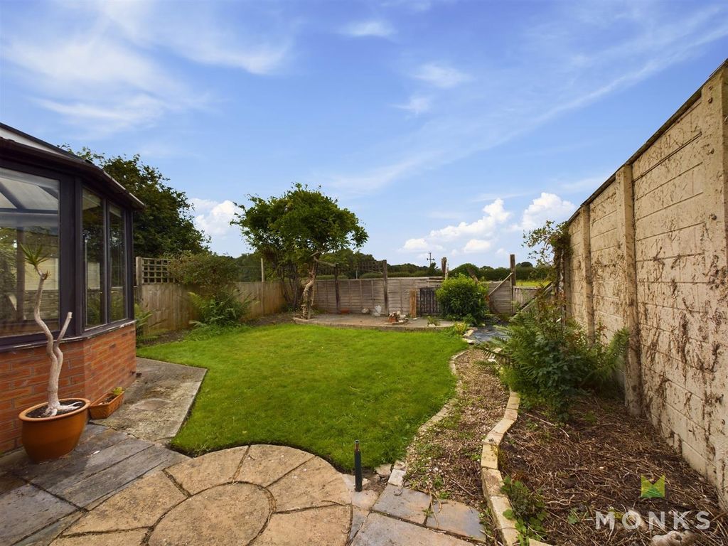 Property photo 2 of 15 Cam01348G0-Pr0172-Still014.Jpg