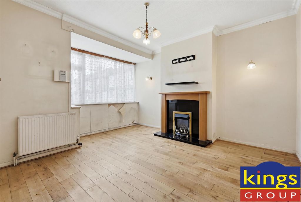 Property photo 2 of 13