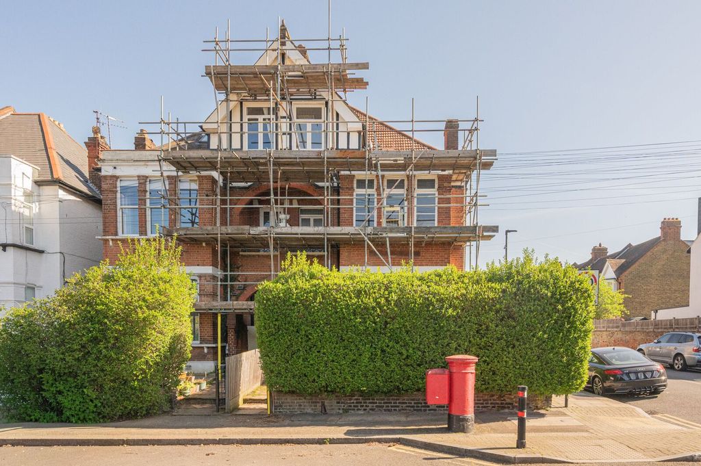 Property photo 1 of 13