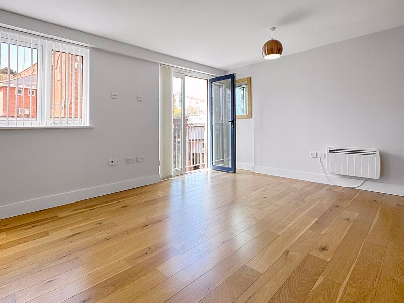 Property photo 3 of 9 Photo 3