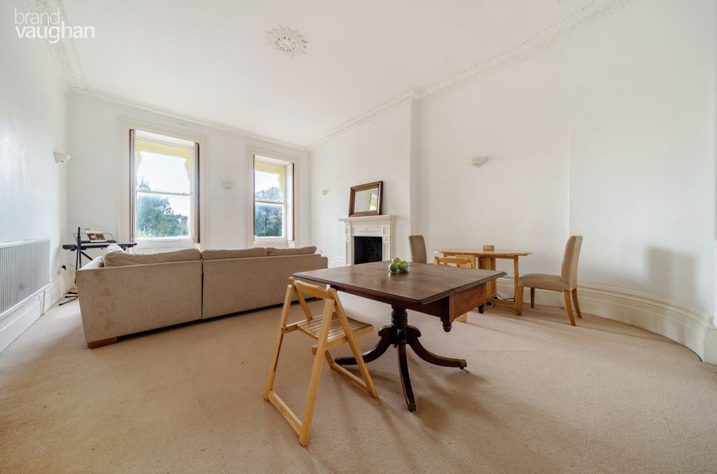 Property photo 3 of 19 3Cb02B8E-44F0-418...