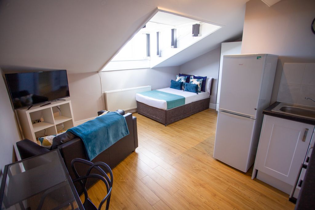 Property photo 1 of 6 Img_8524