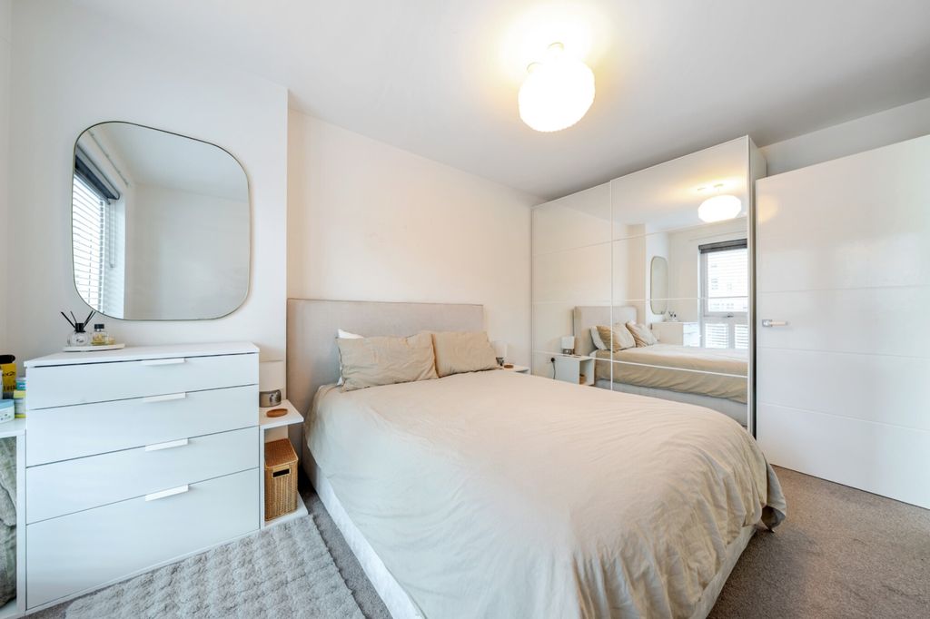 Property photo 3 of 17 1529136-16-1A0F7d...
