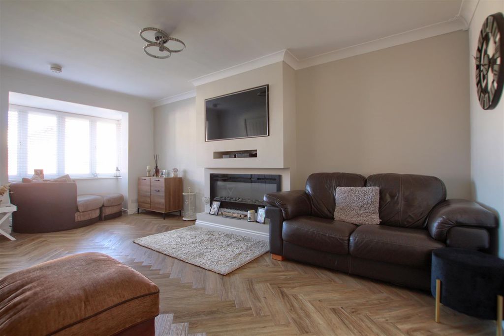 Property photo 2 of 18 Bf5.Jpg