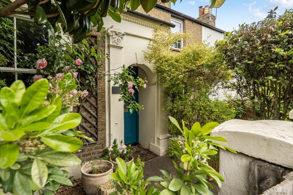 Property photo 1 of 10 External Grounds